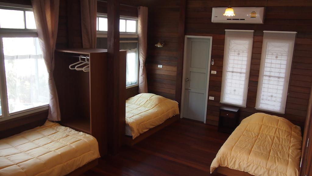 Ban Boonchu Bed and Breakfast Ayutthaya Værelse billede