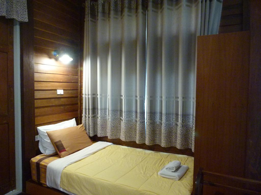 Ban Boonchu Bed and Breakfast Ayutthaya Eksteriør billede
