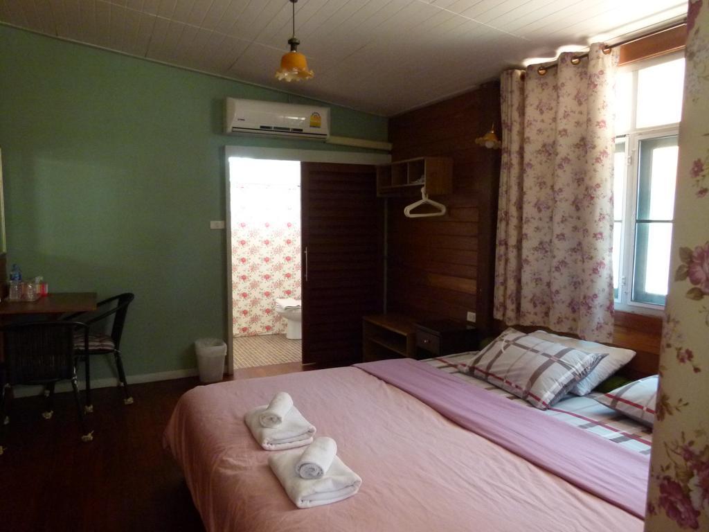 Ban Boonchu Bed and Breakfast Ayutthaya Eksteriør billede